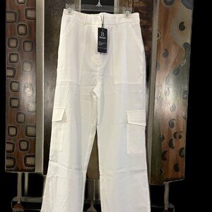 NWT White dress cargo pants by Baccarri, Size M